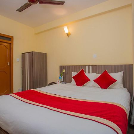Oyo 297 Hotel Aayam Káthmándú Exteriér fotografie