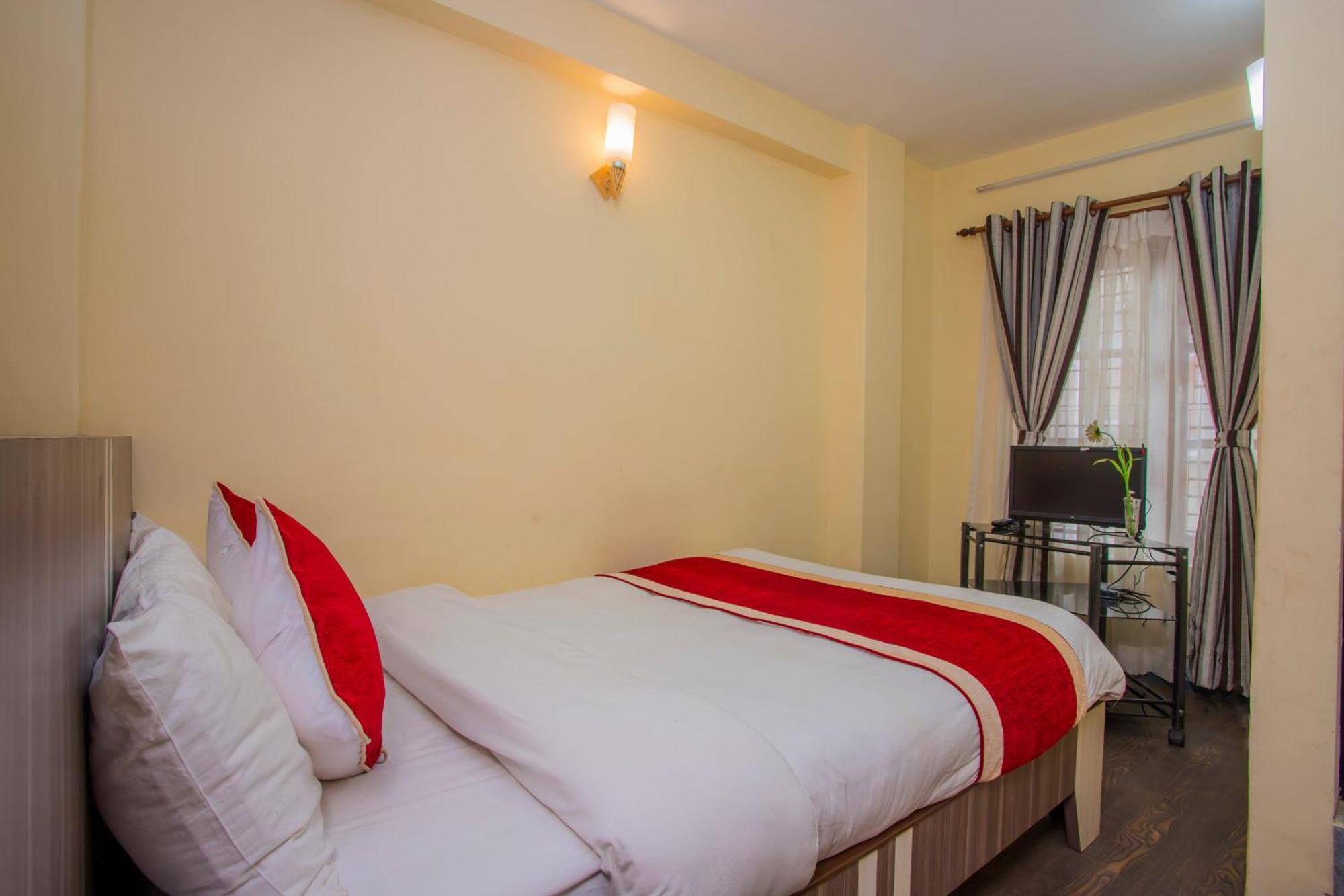 Oyo 297 Hotel Aayam Káthmándú Exteriér fotografie