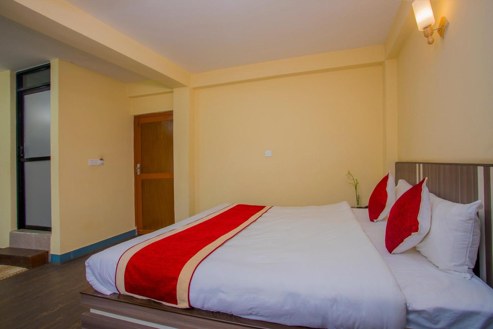Oyo 297 Hotel Aayam Káthmándú Exteriér fotografie