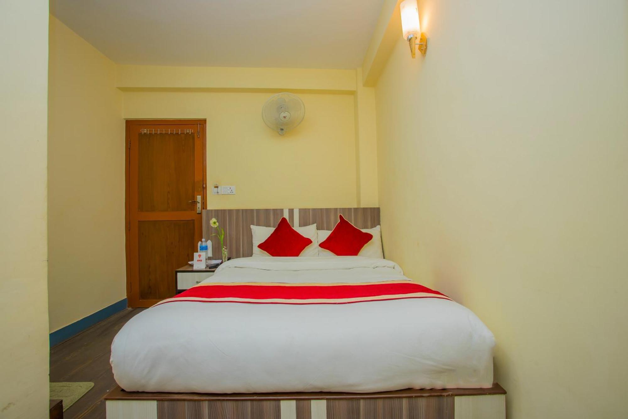Oyo 297 Hotel Aayam Káthmándú Exteriér fotografie